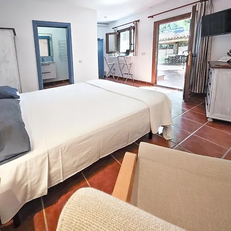 Tarajes Apartment